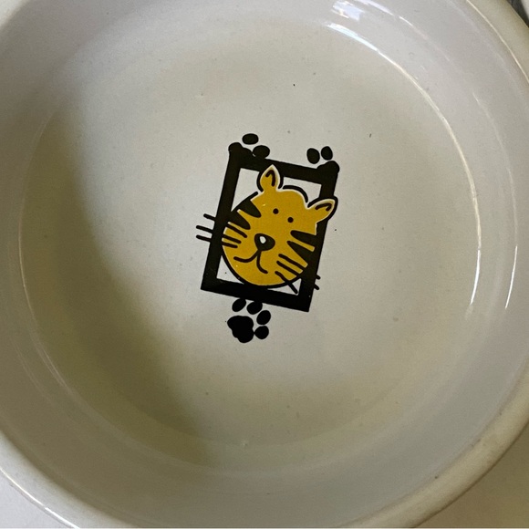 Cat Dish Set 5” Ceramic Tiger Cat 2 Bowls Water Food Signature White Kitties - Picture 3 of 16